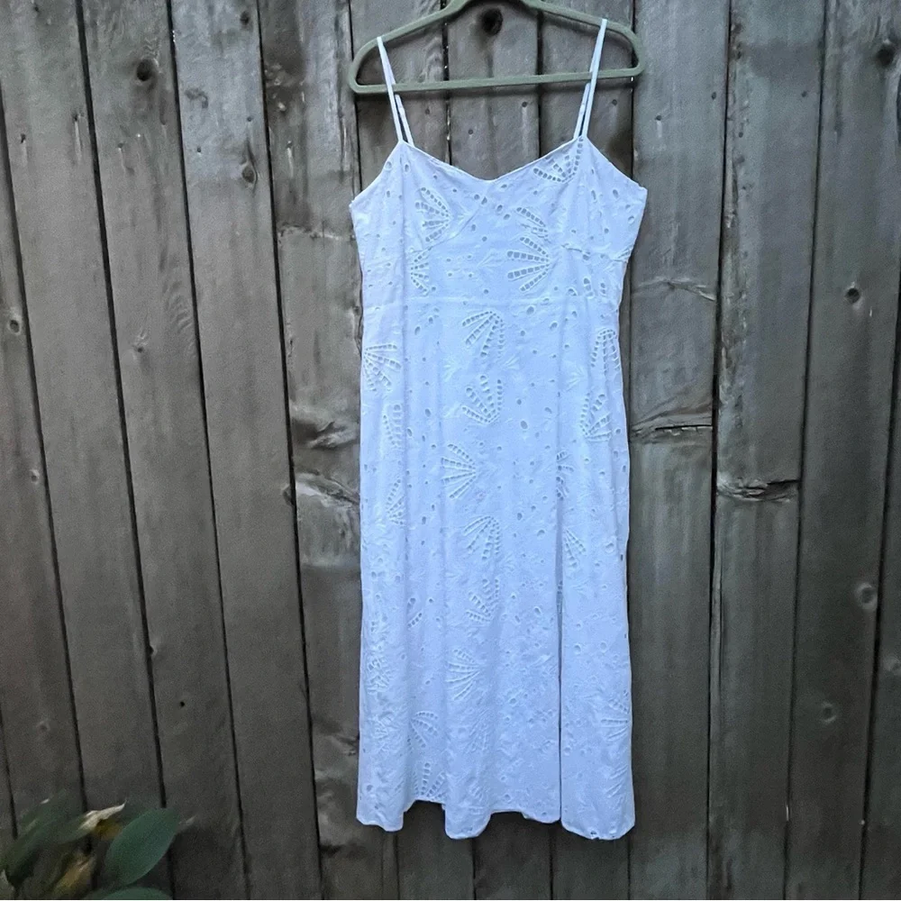 LOFT NWT White Shell Eyelet Cotton Smocking Spaghetti Strap Midi Dress Size 14 - Picture 3 of 10